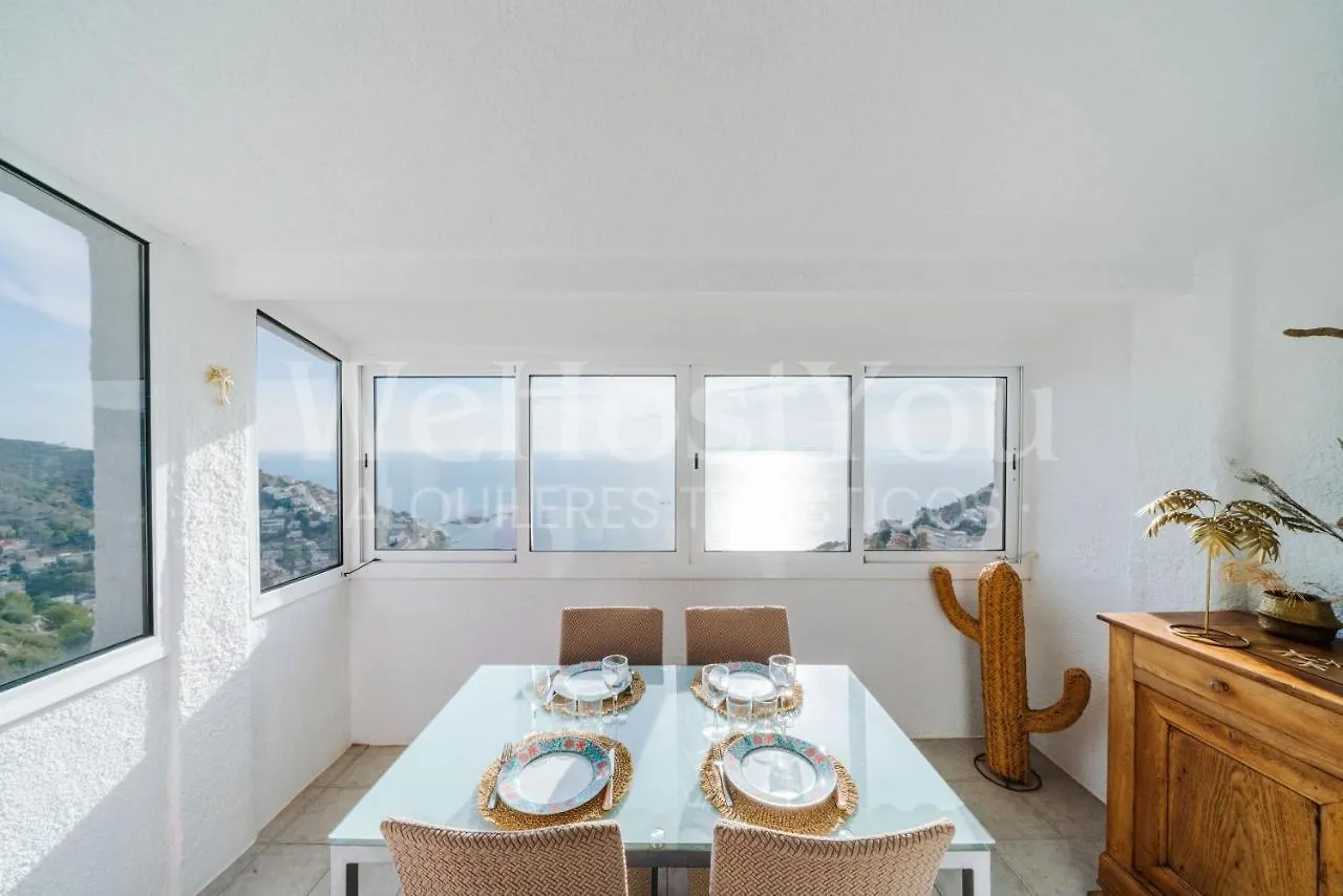 Magnifique Maison Bramer 14, Roses - Wehostyou 0*,